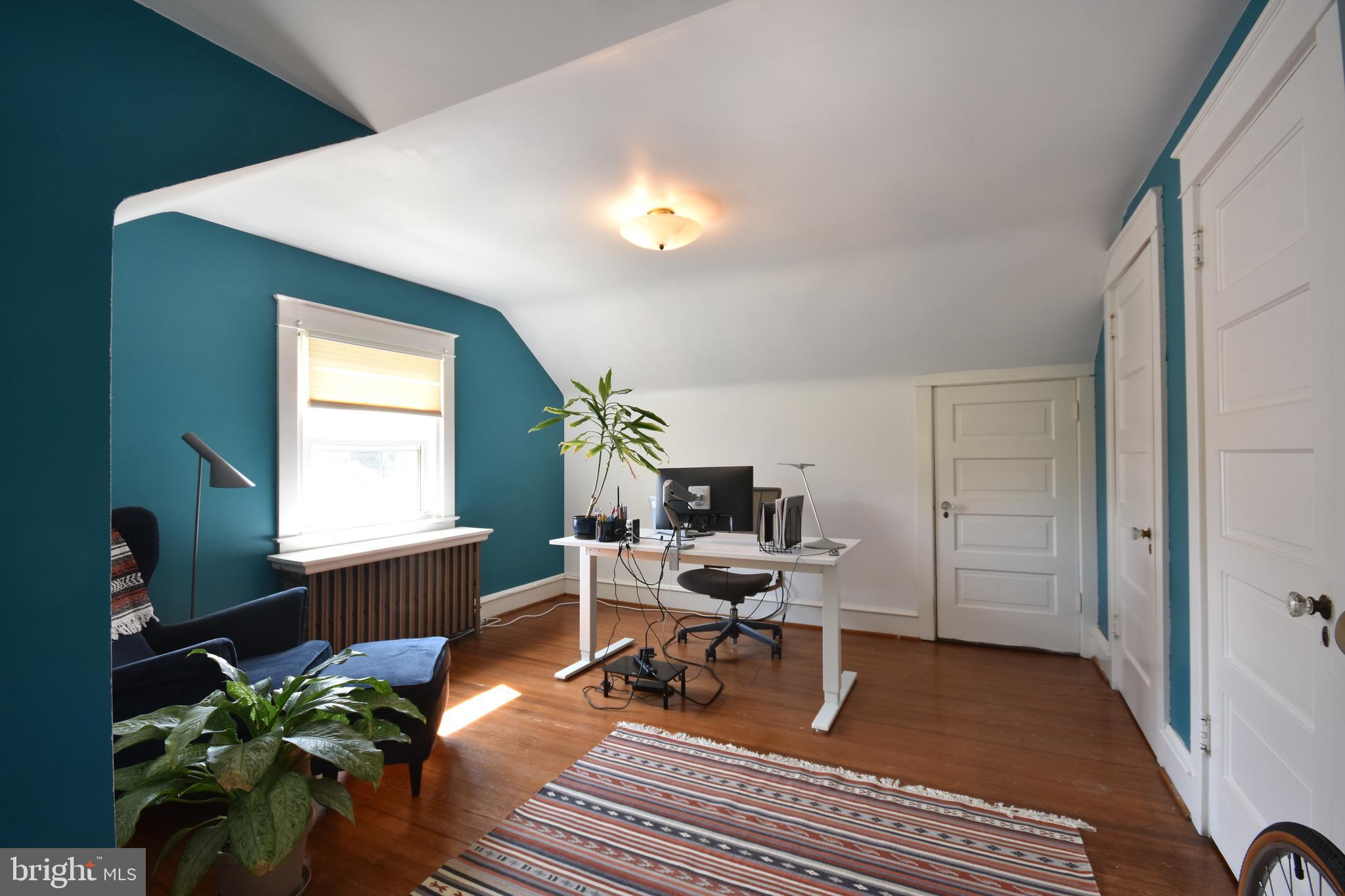 106 Walsh Rd