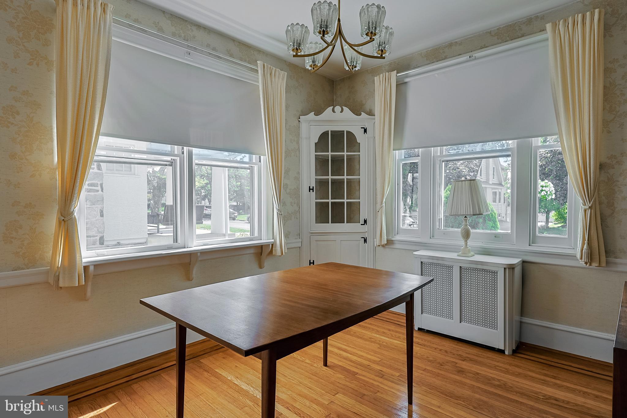 36 E Benedict Ave