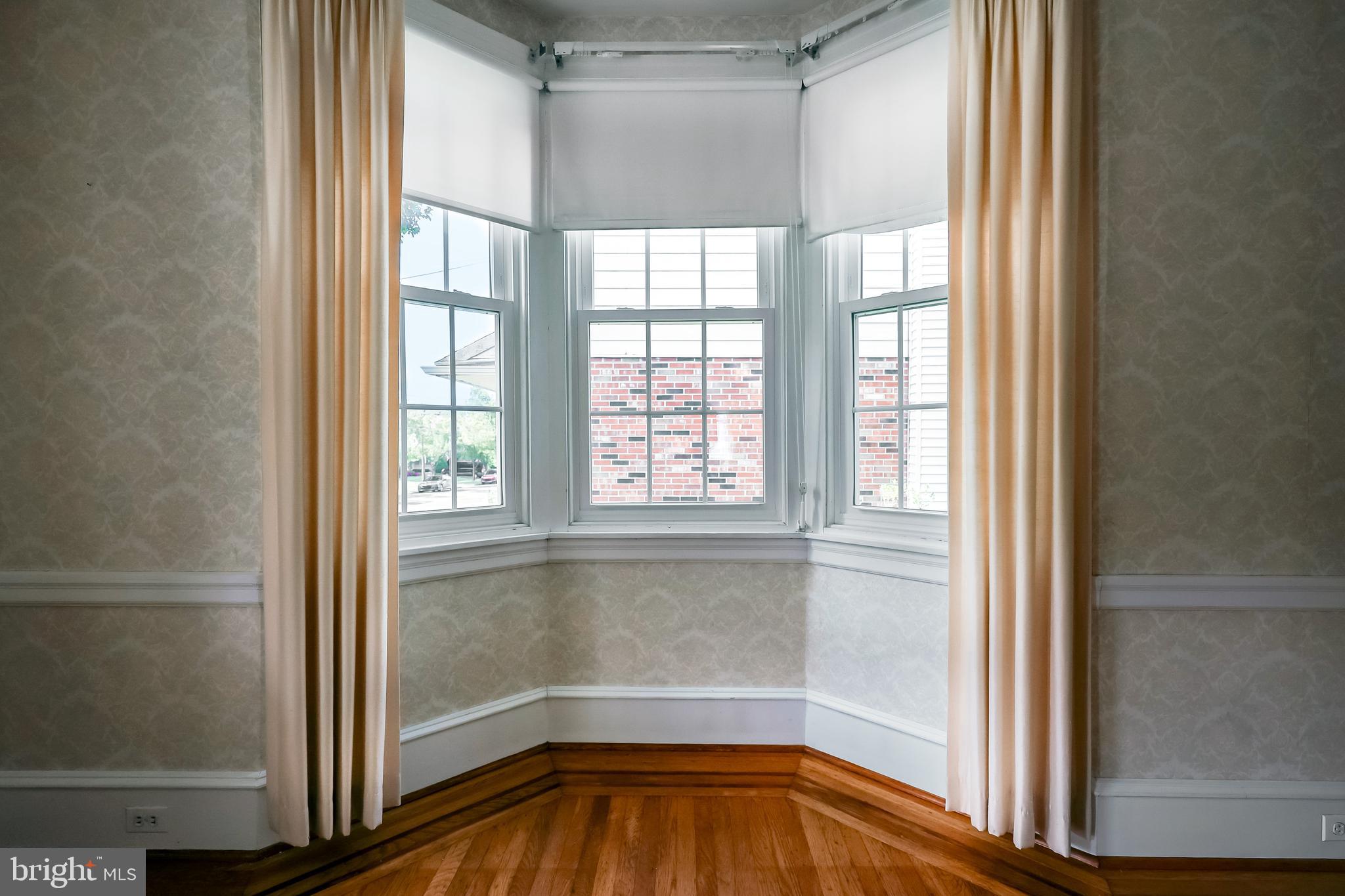 36 E Benedict Ave
