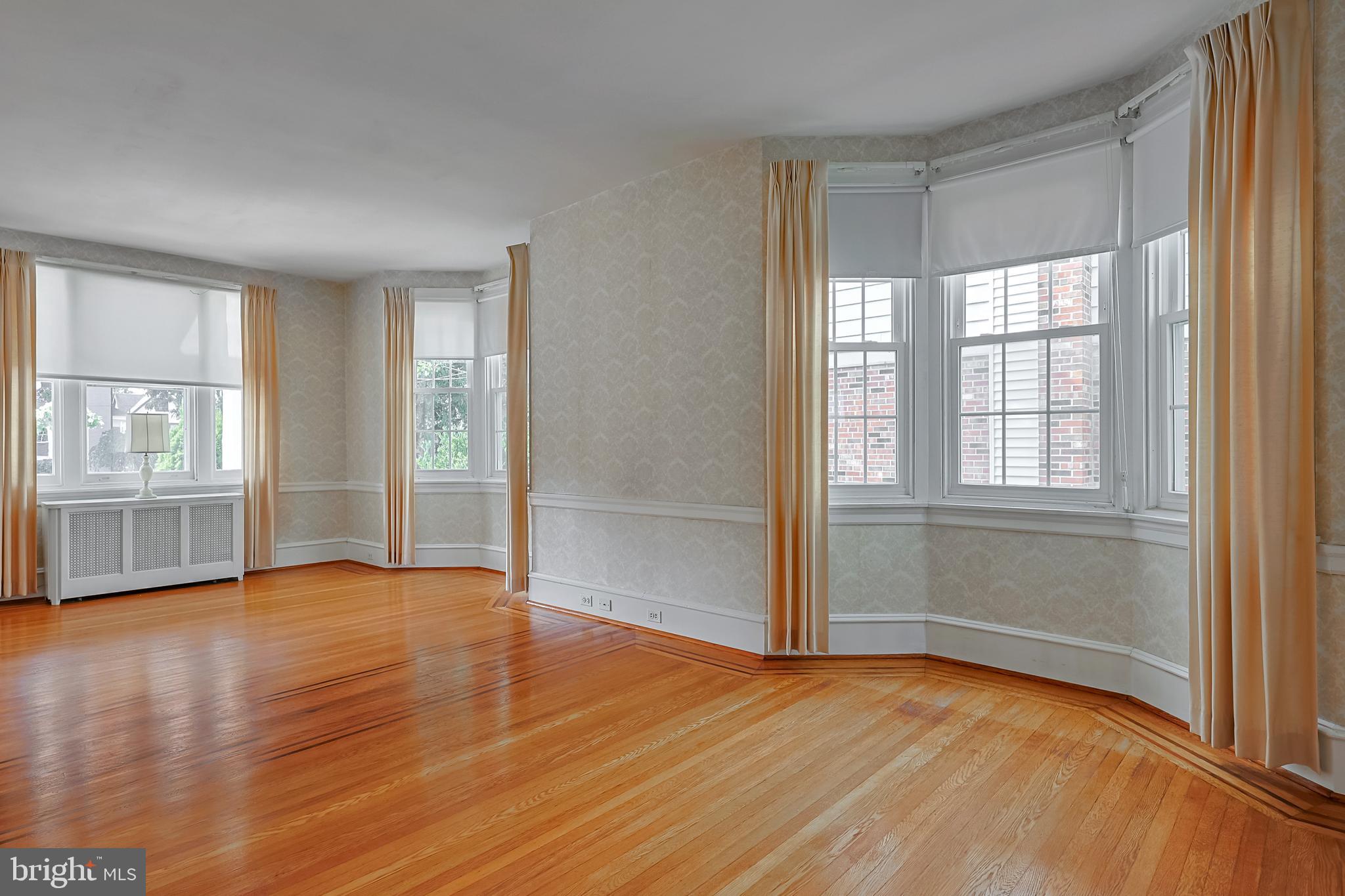 36 E Benedict Ave
