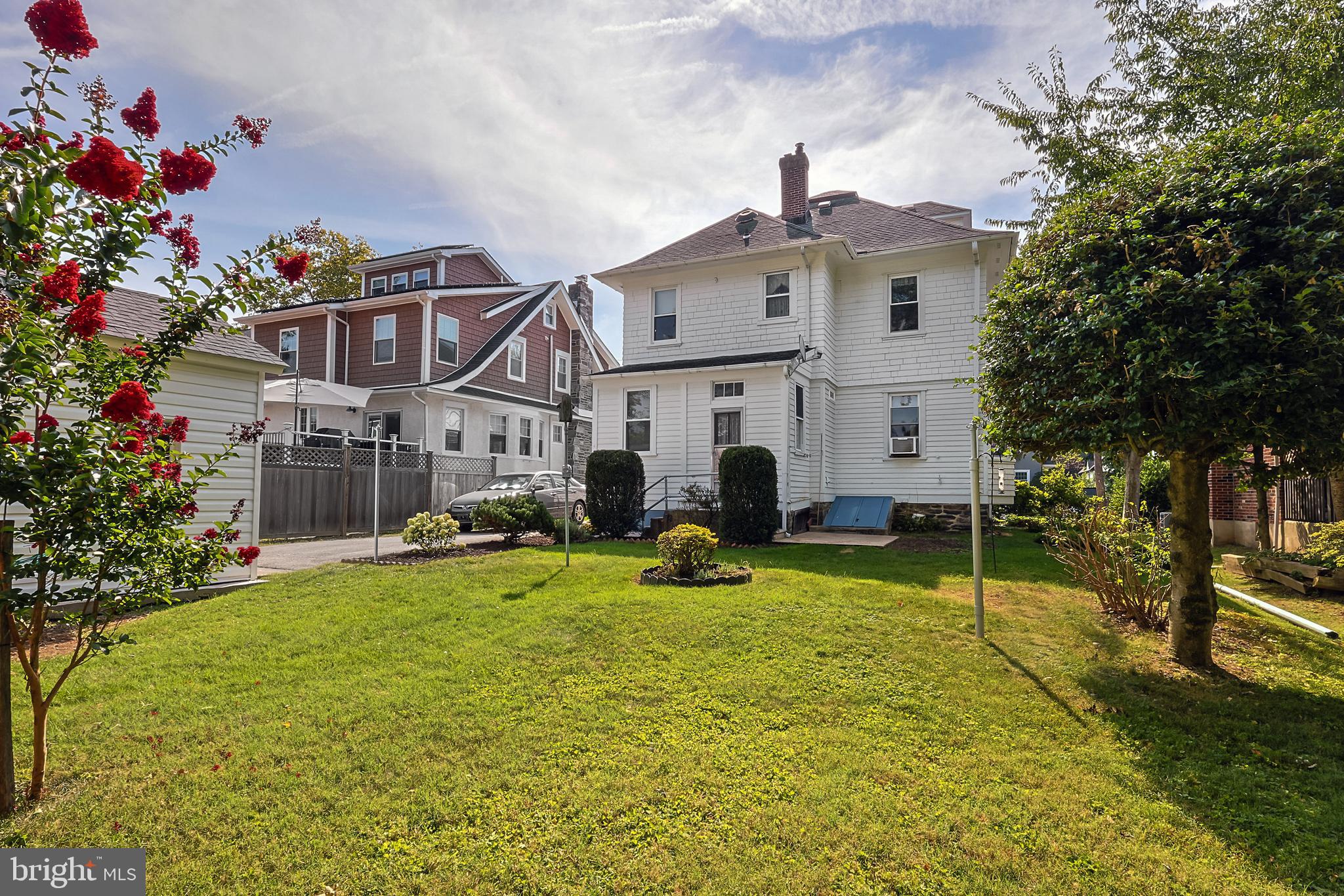 36 E Benedict Ave