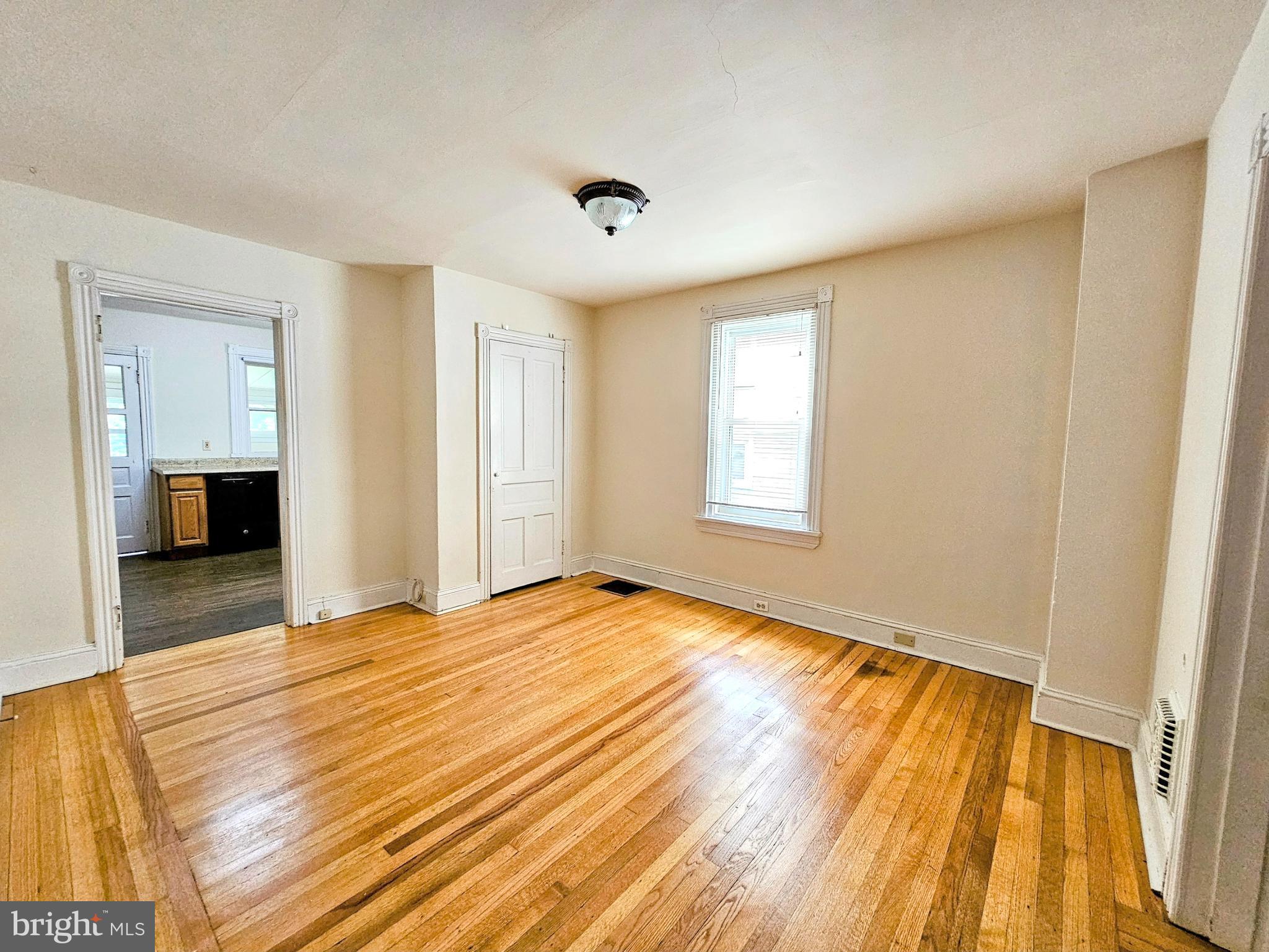 861 Penn St
