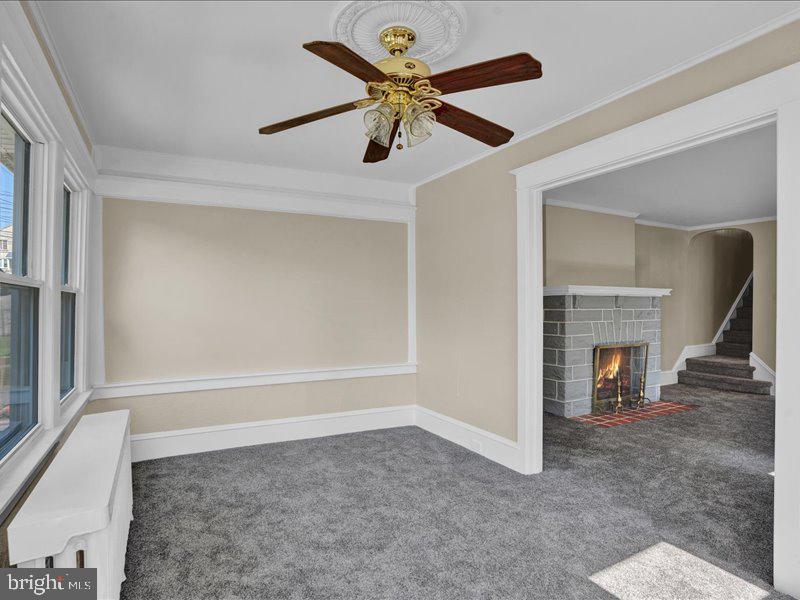 7439 Rogers Ave
