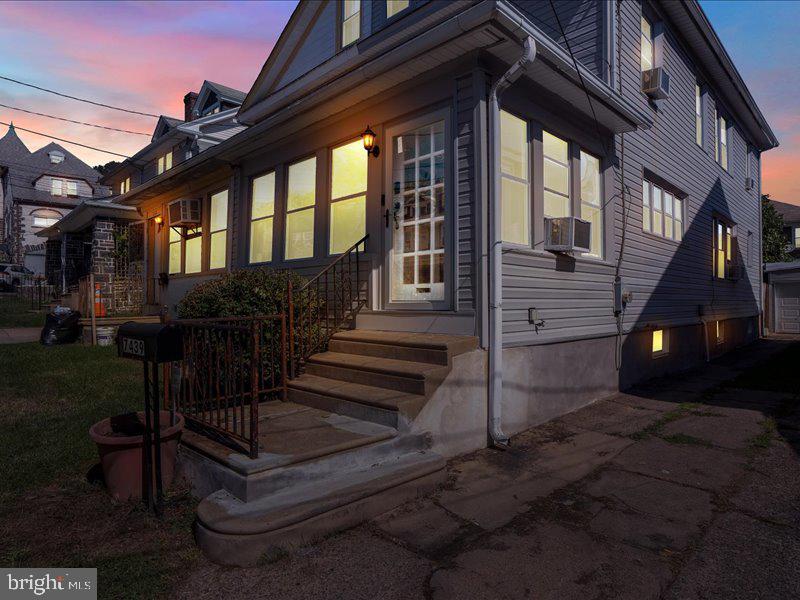 7439 Rogers Ave