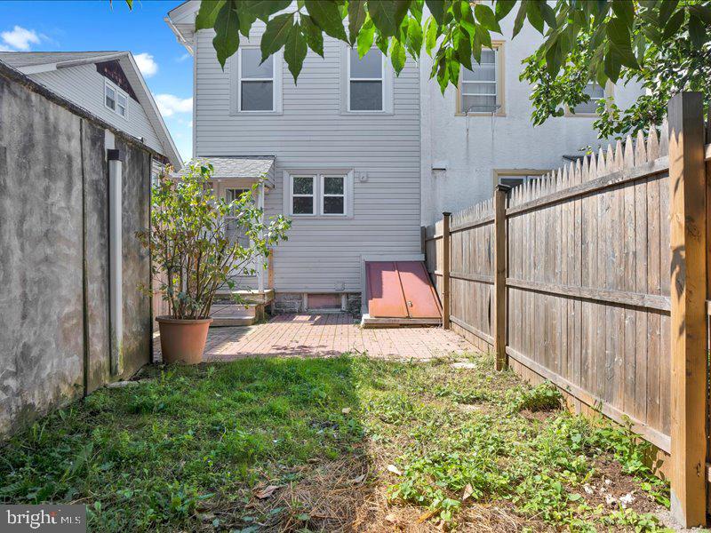 7439 Rogers Ave