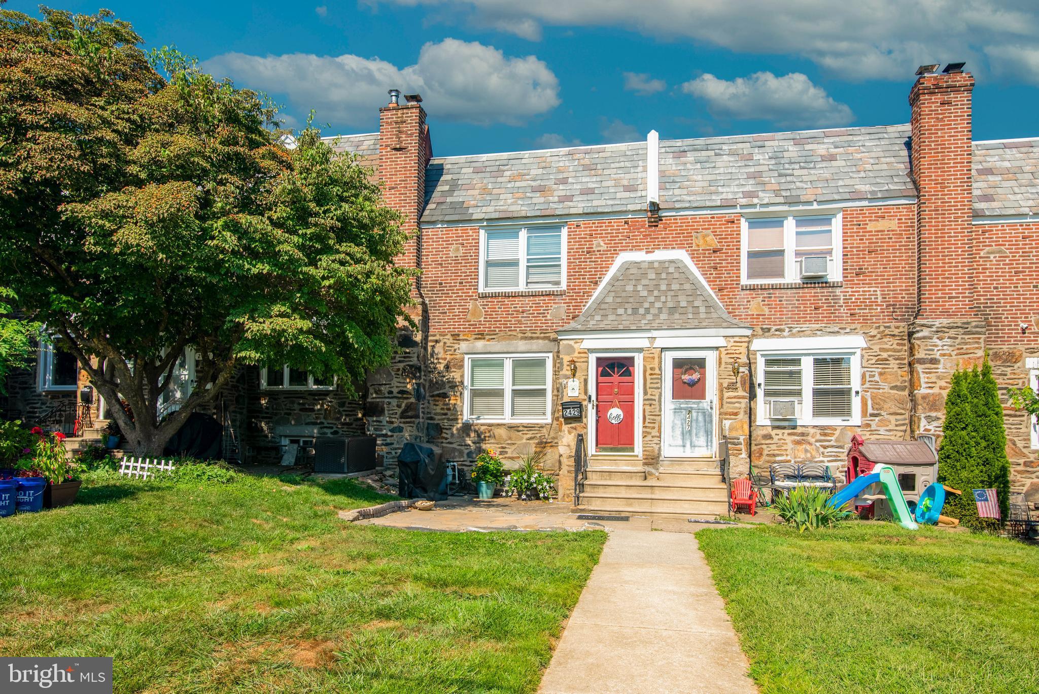 2429 Cedar Ln