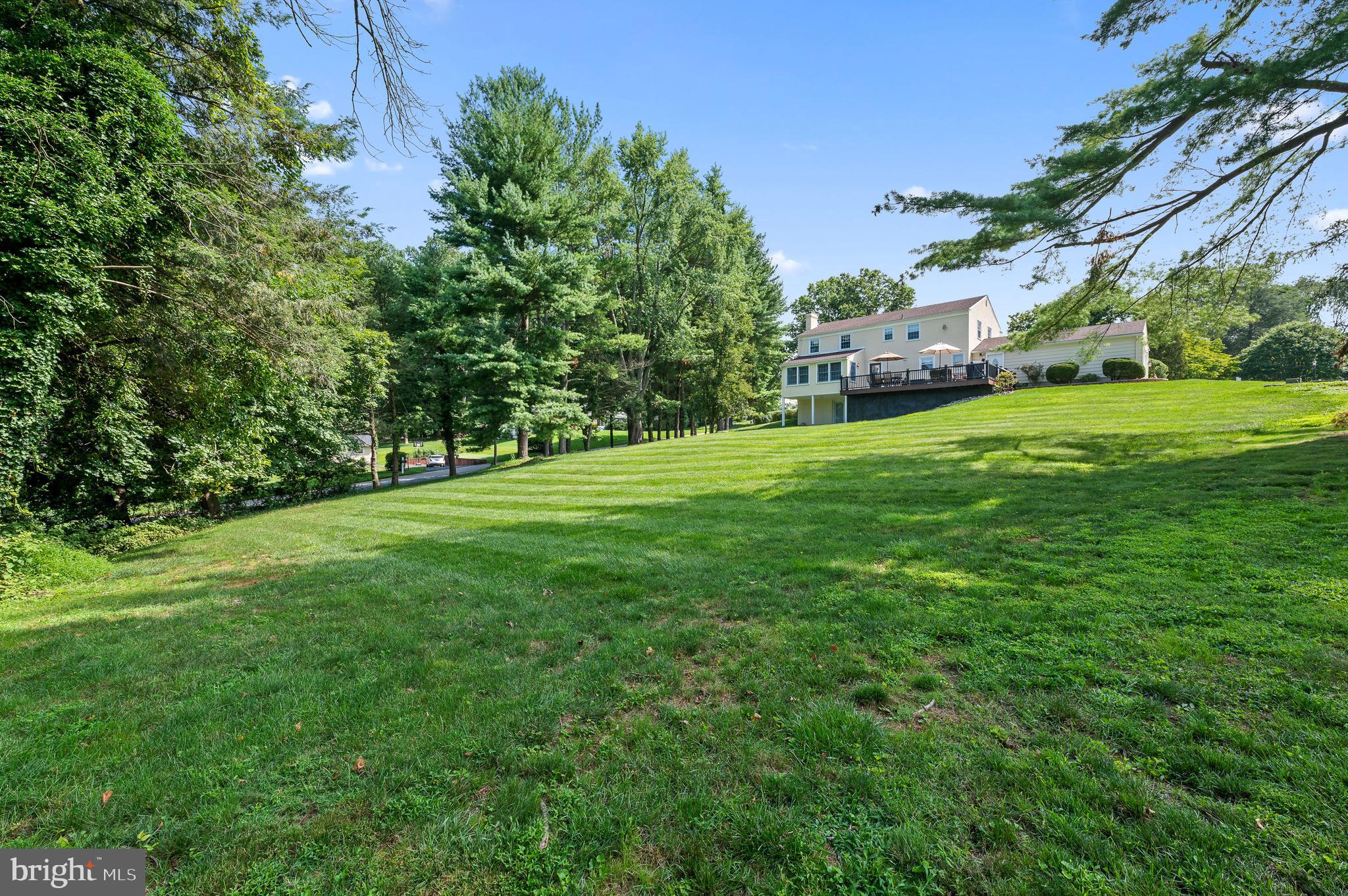 101 Woodhill Ln