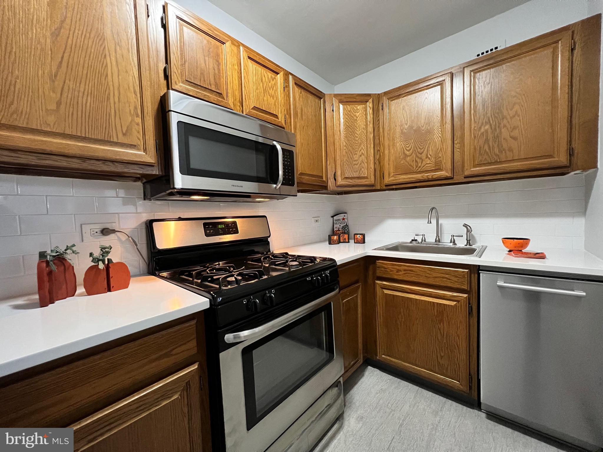 80 W Baltimore Ave #B117