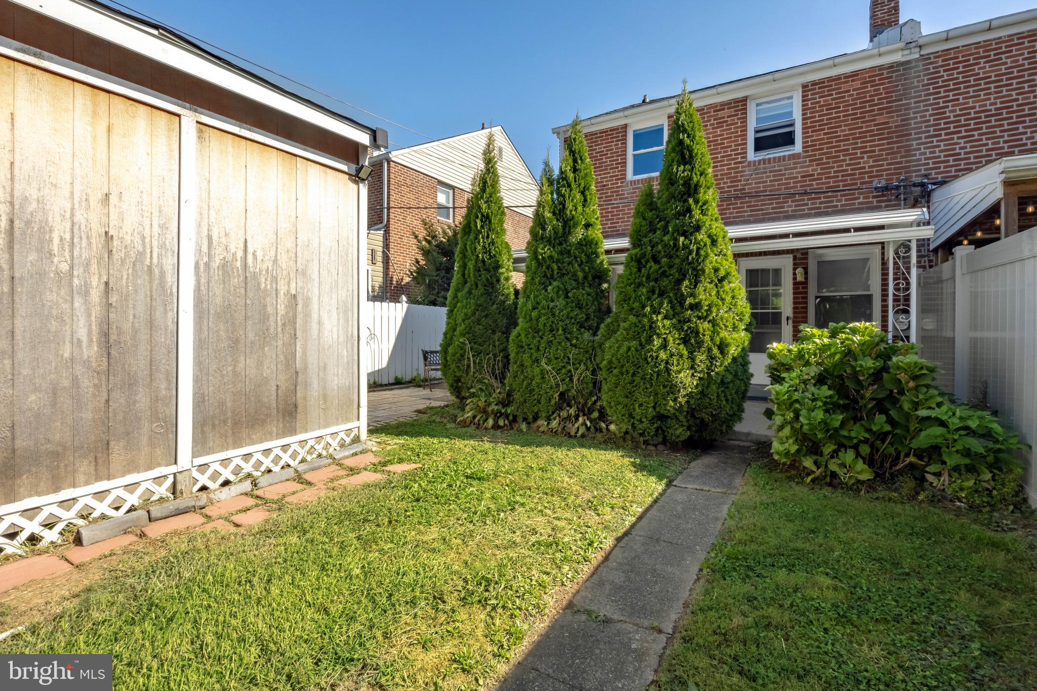 1102 Agnew Dr