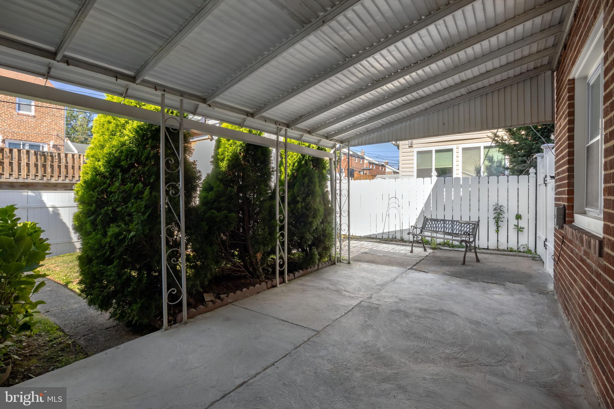 1102 Agnew Dr