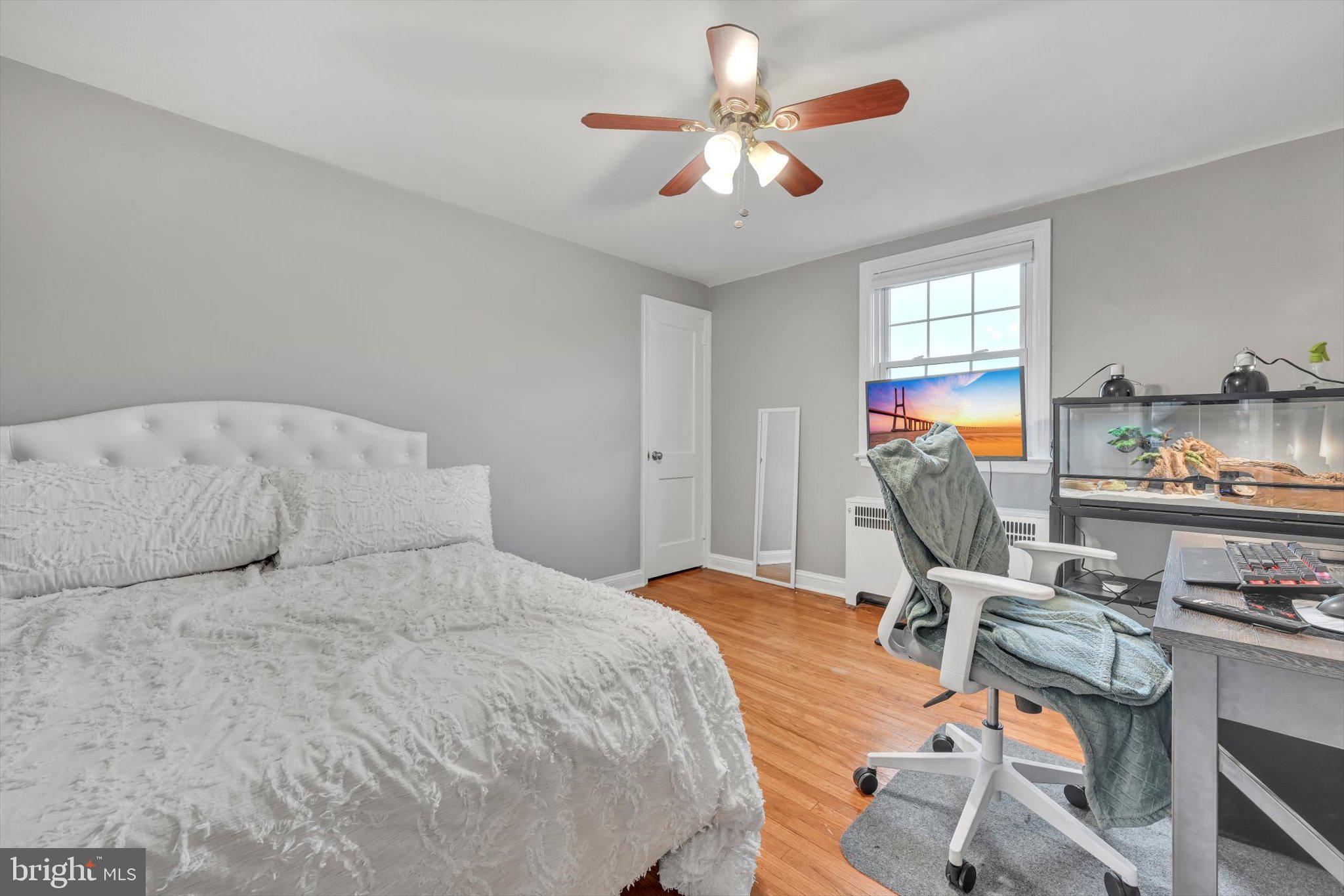 211 Oxford Hill Ln