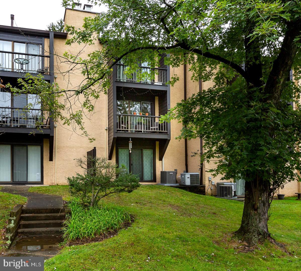 105 Painters Crossing #105