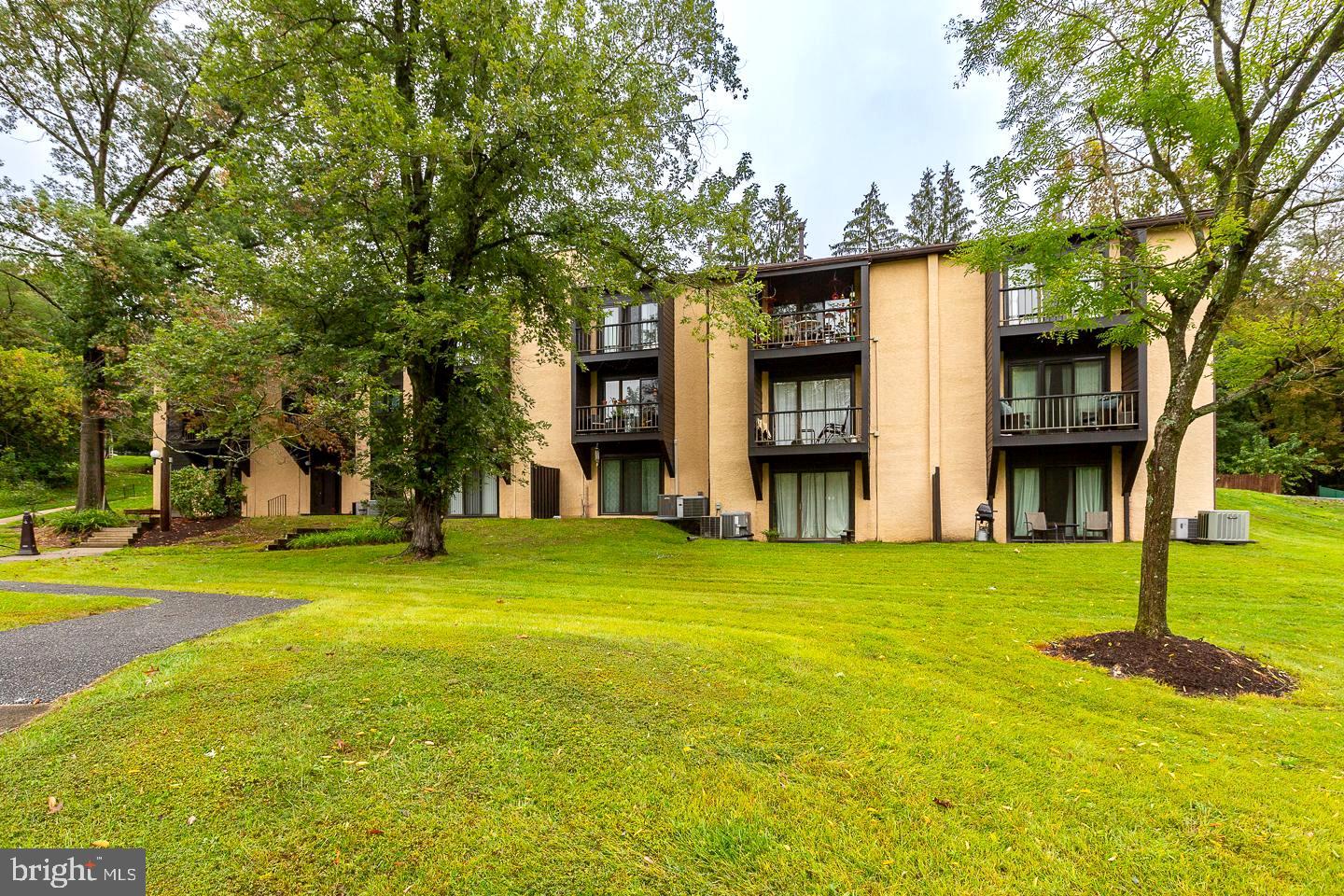 105 Painters Crossing #105