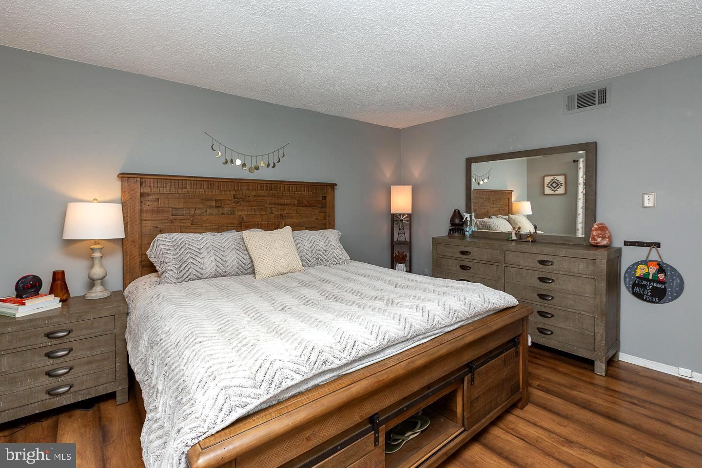 105 Painters Crossing #105