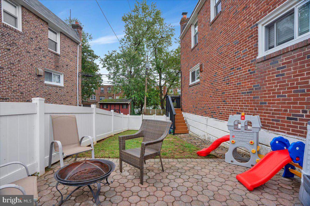 1130 Oakwood Dr