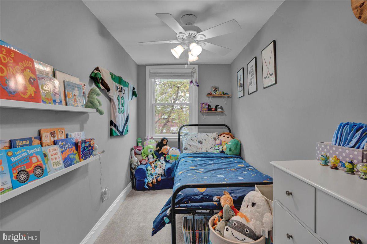 1130 Oakwood Dr