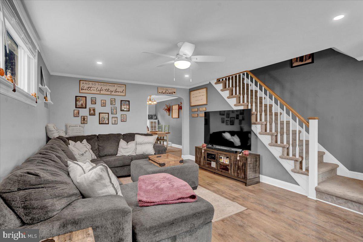 1130 Oakwood Dr