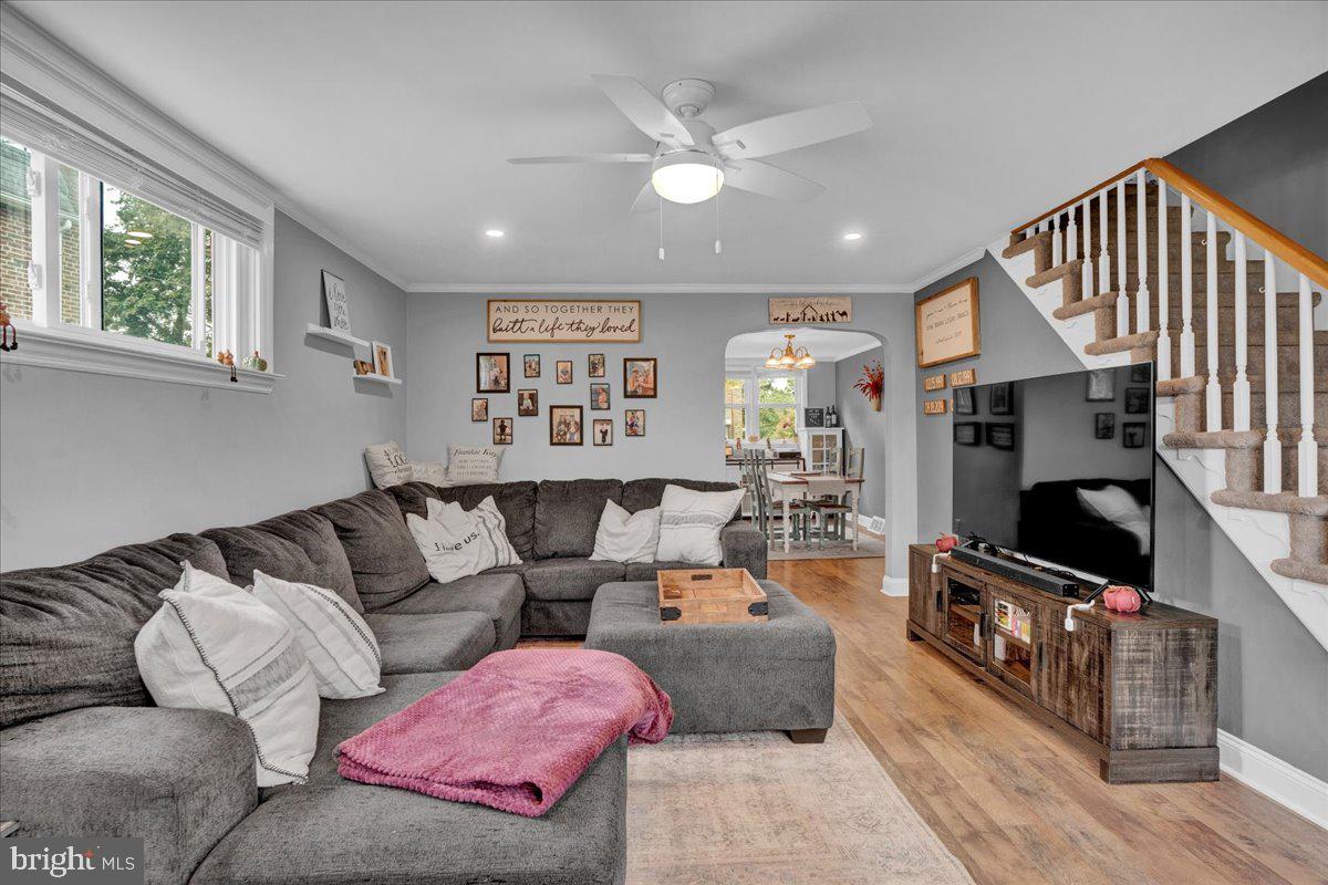 1130 Oakwood Dr