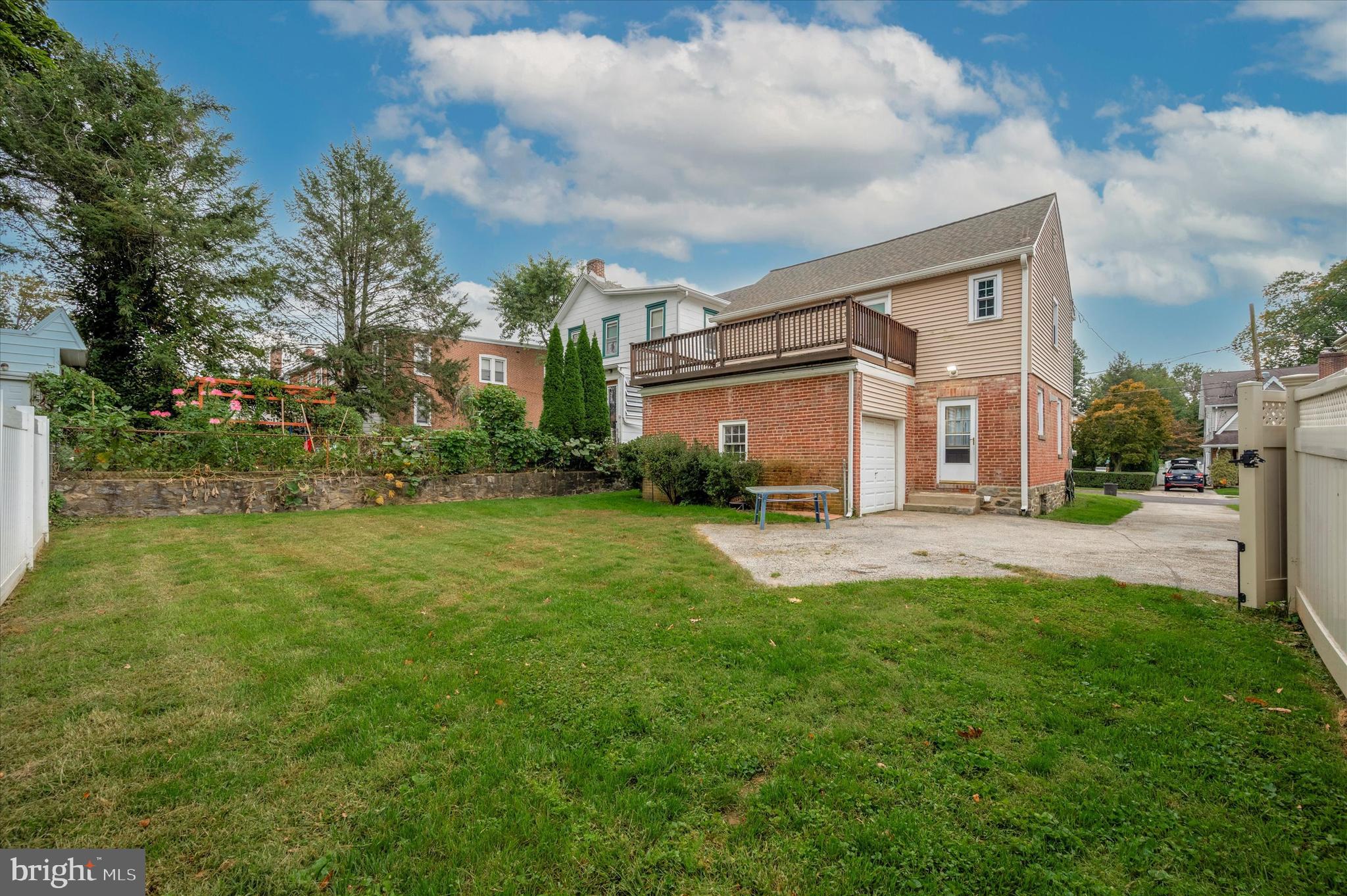 42 Rodman Ave