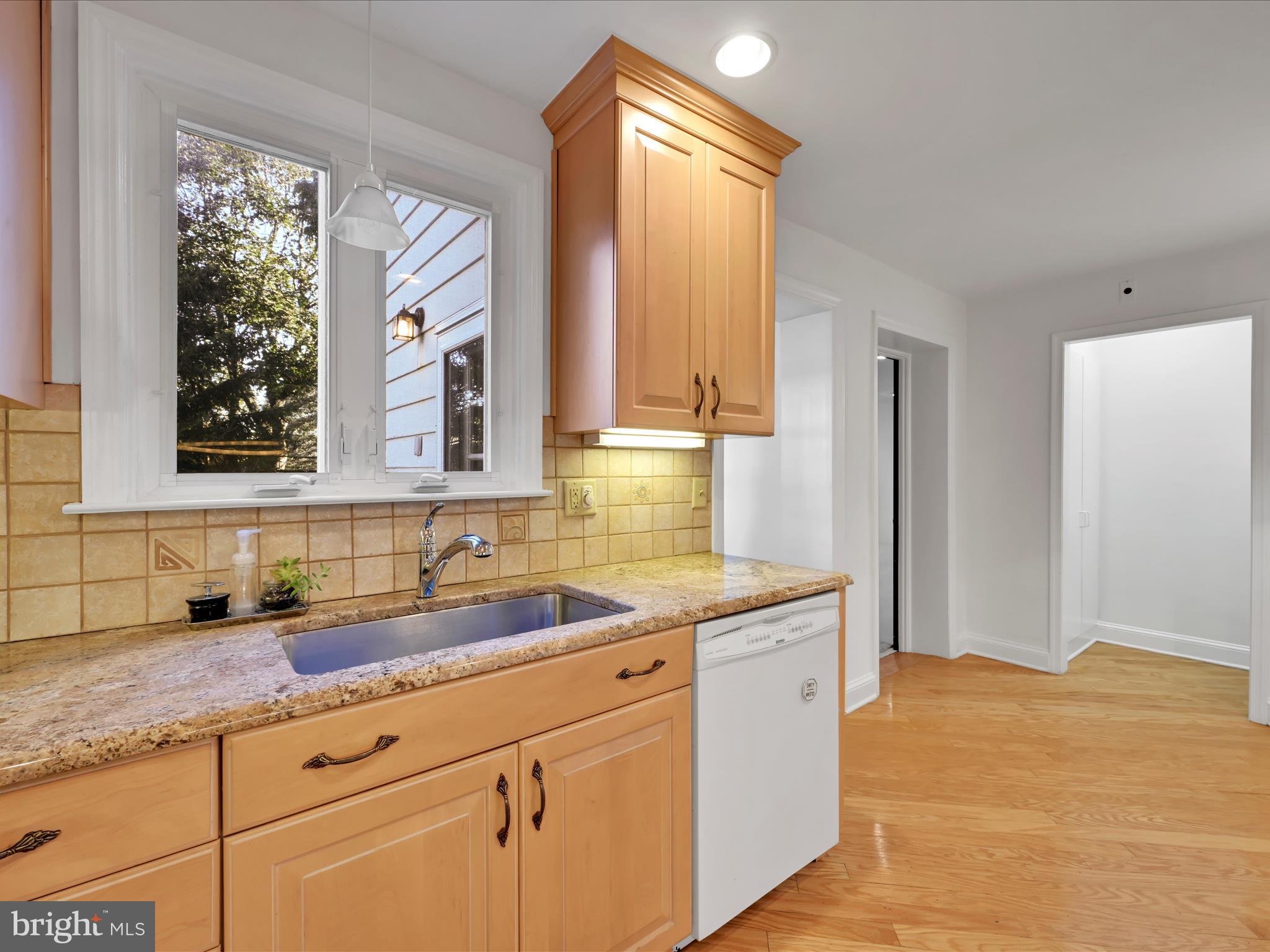 505 Fairmont Rd