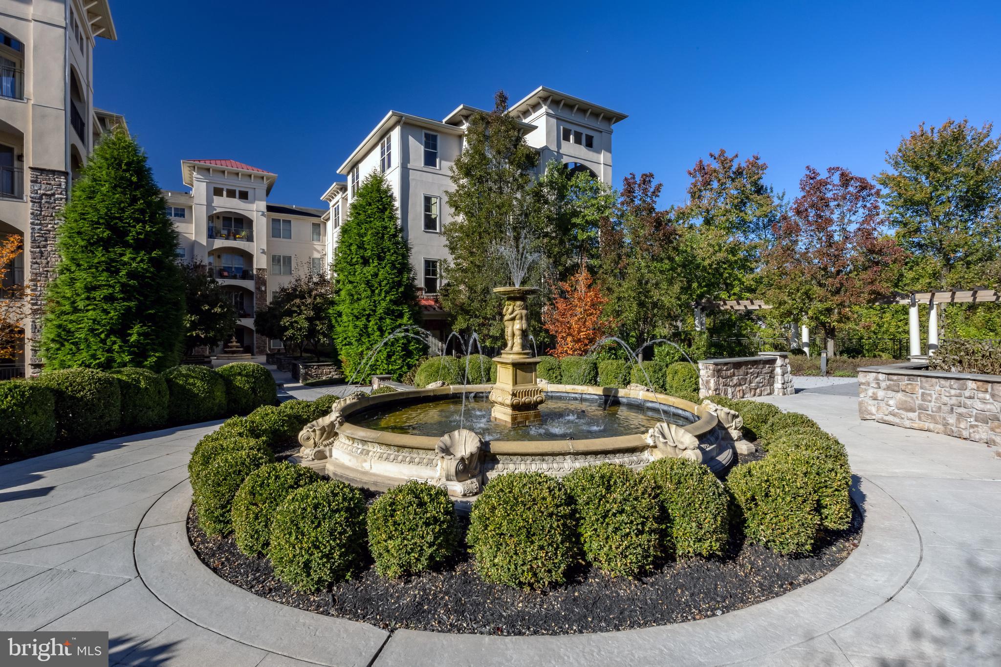 122 Cornerstone Dr #122