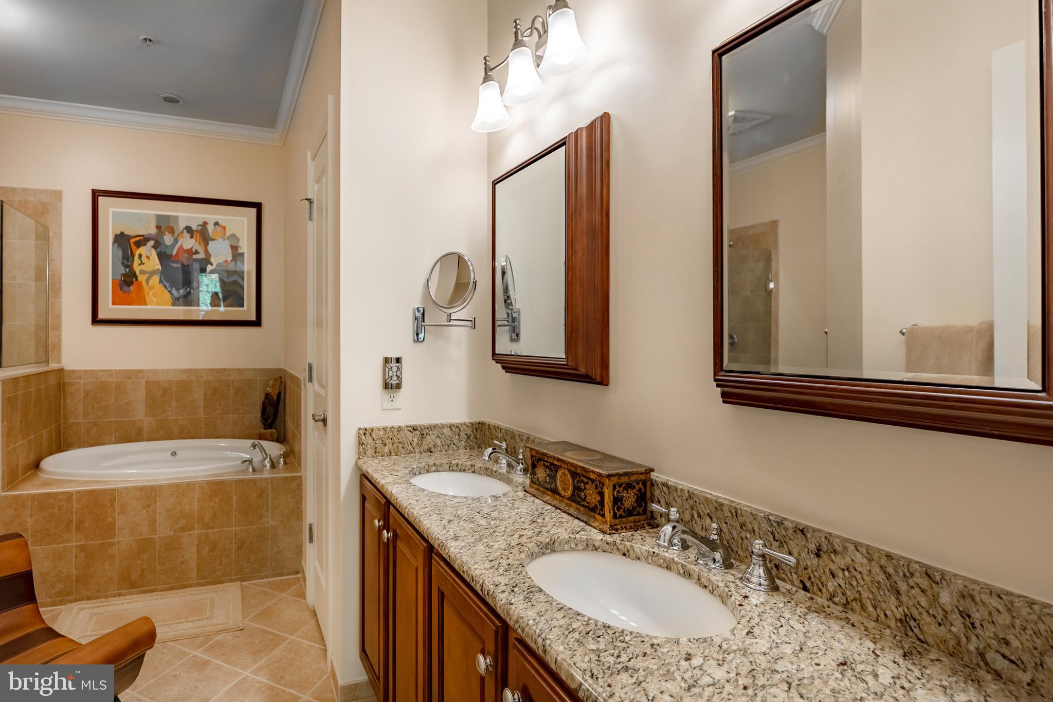 122 Cornerstone Dr #122