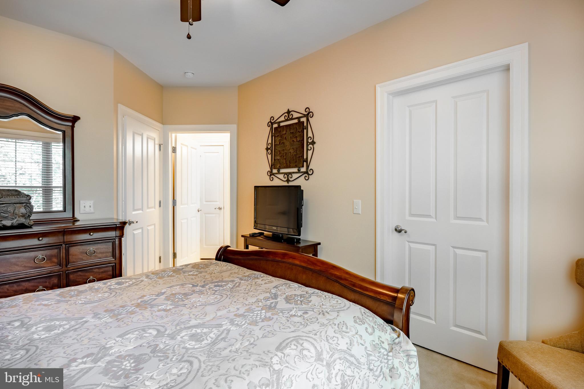 122 Cornerstone Dr #122