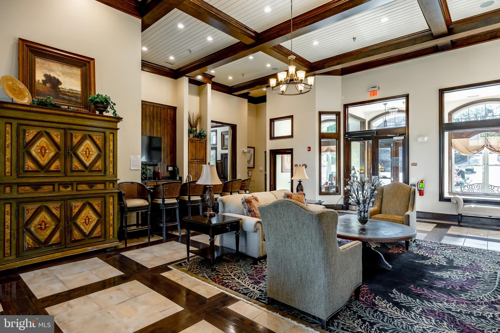 122 Cornerstone Dr #122