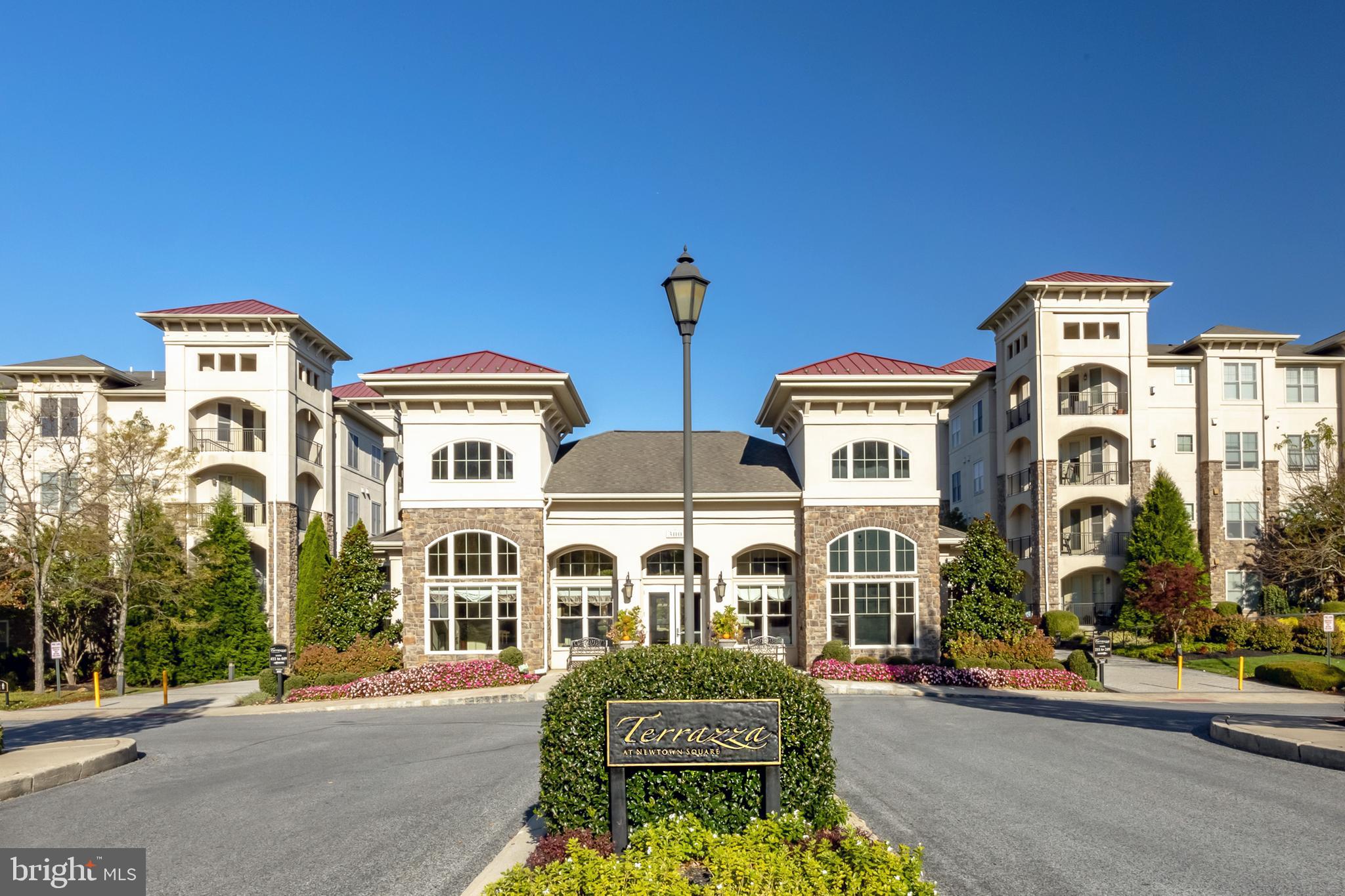 122 Cornerstone Dr #122