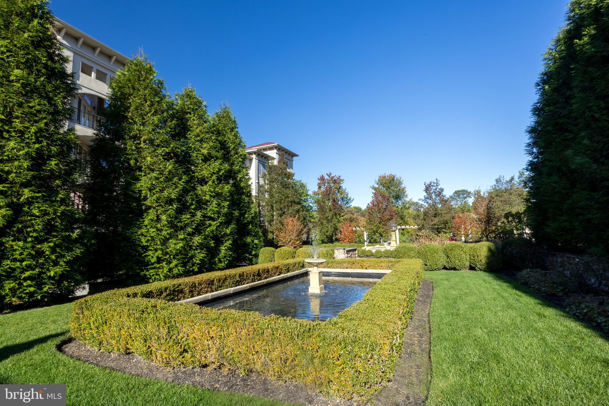 122 Cornerstone Dr #122