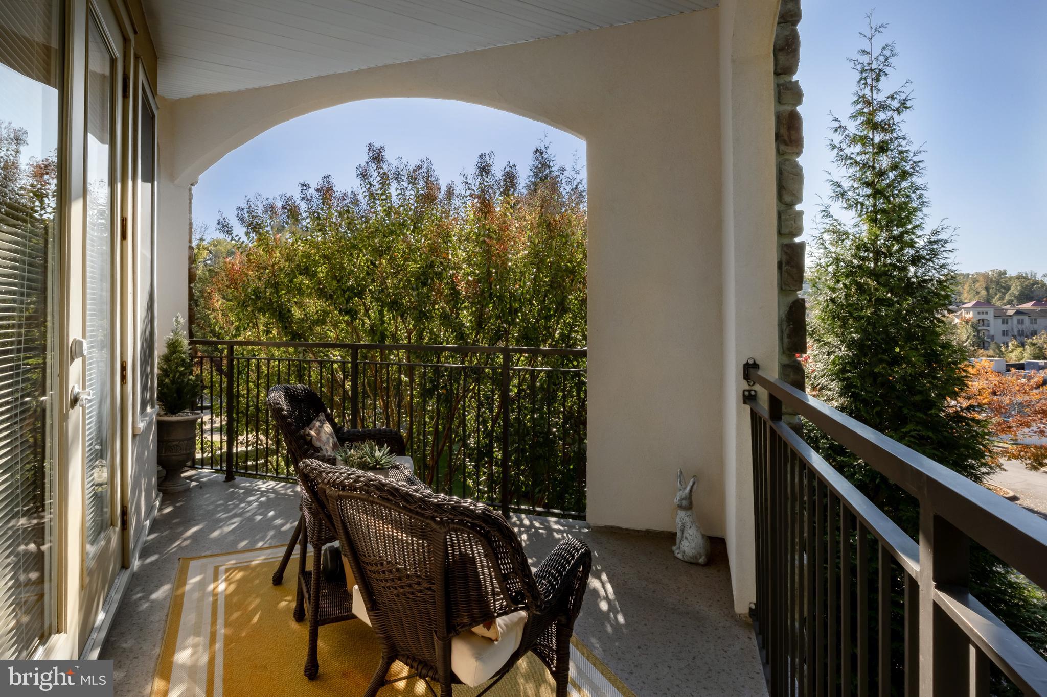 122 Cornerstone Dr #122
