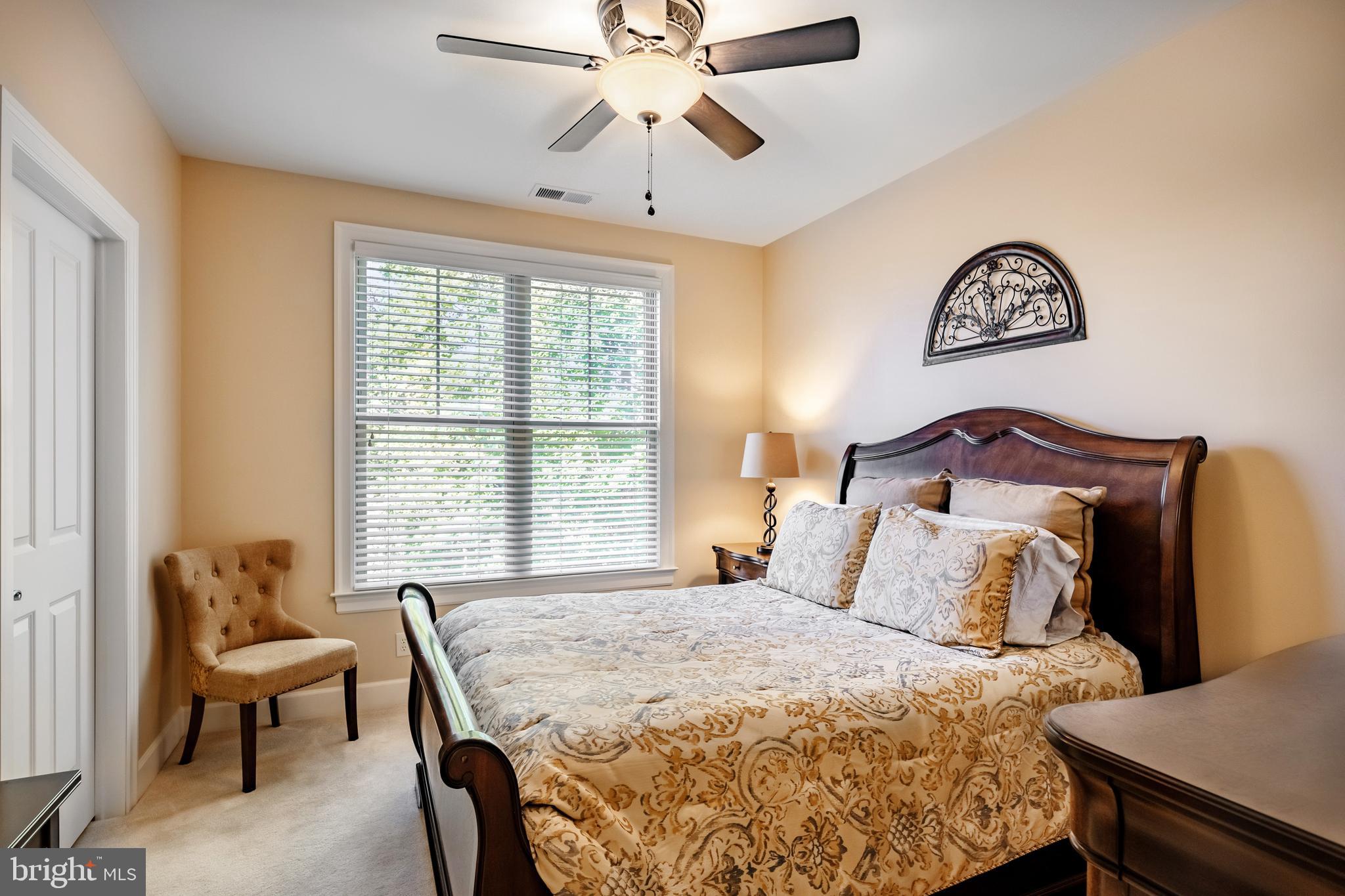 122 Cornerstone Dr #122