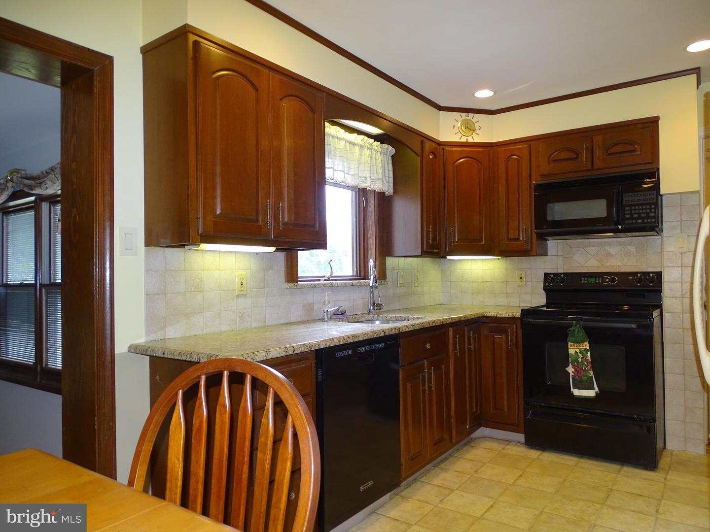 213 James Dr