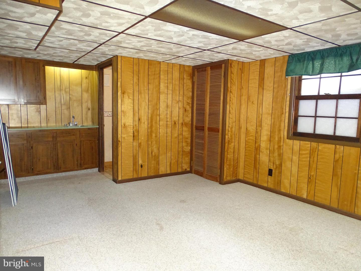 213 James Dr