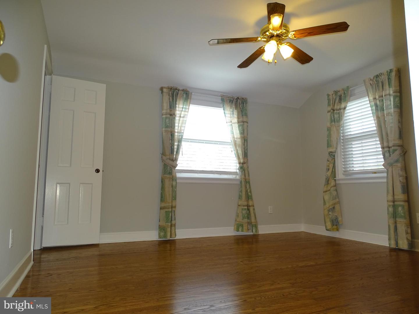 213 James Dr