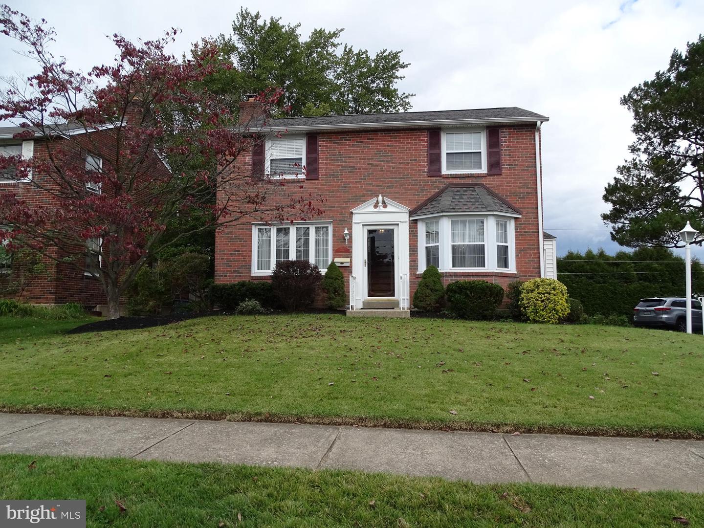 213 James Dr
