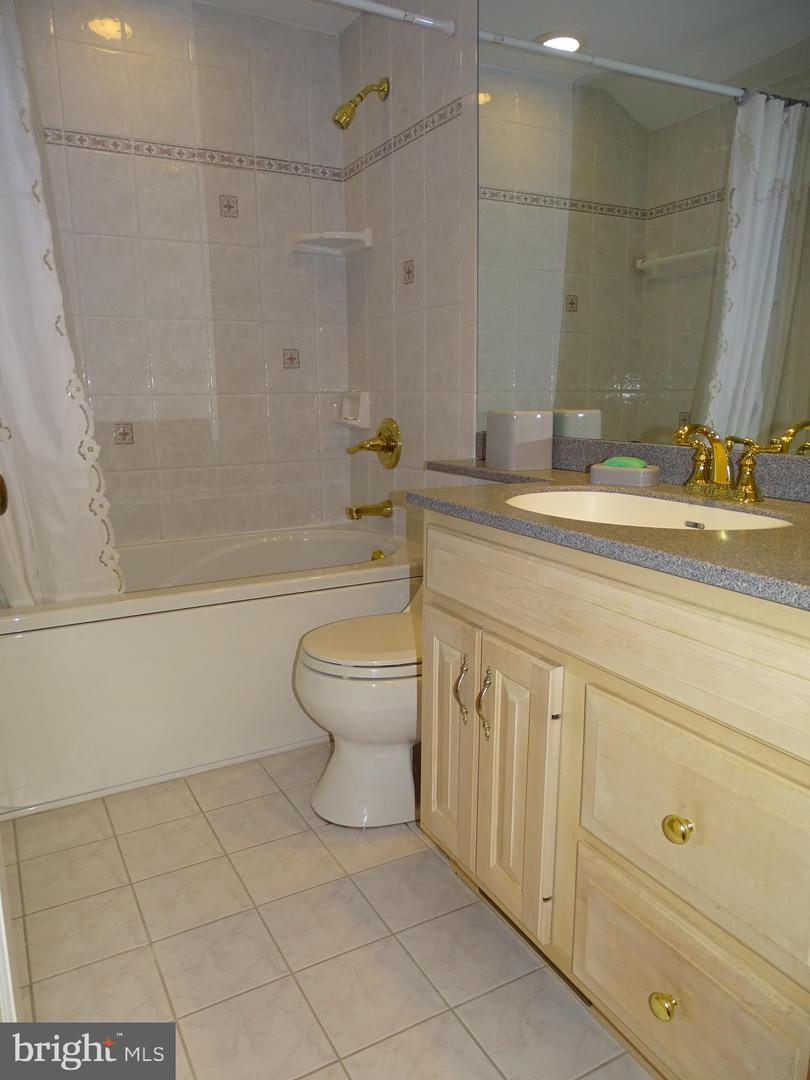 213 James Dr