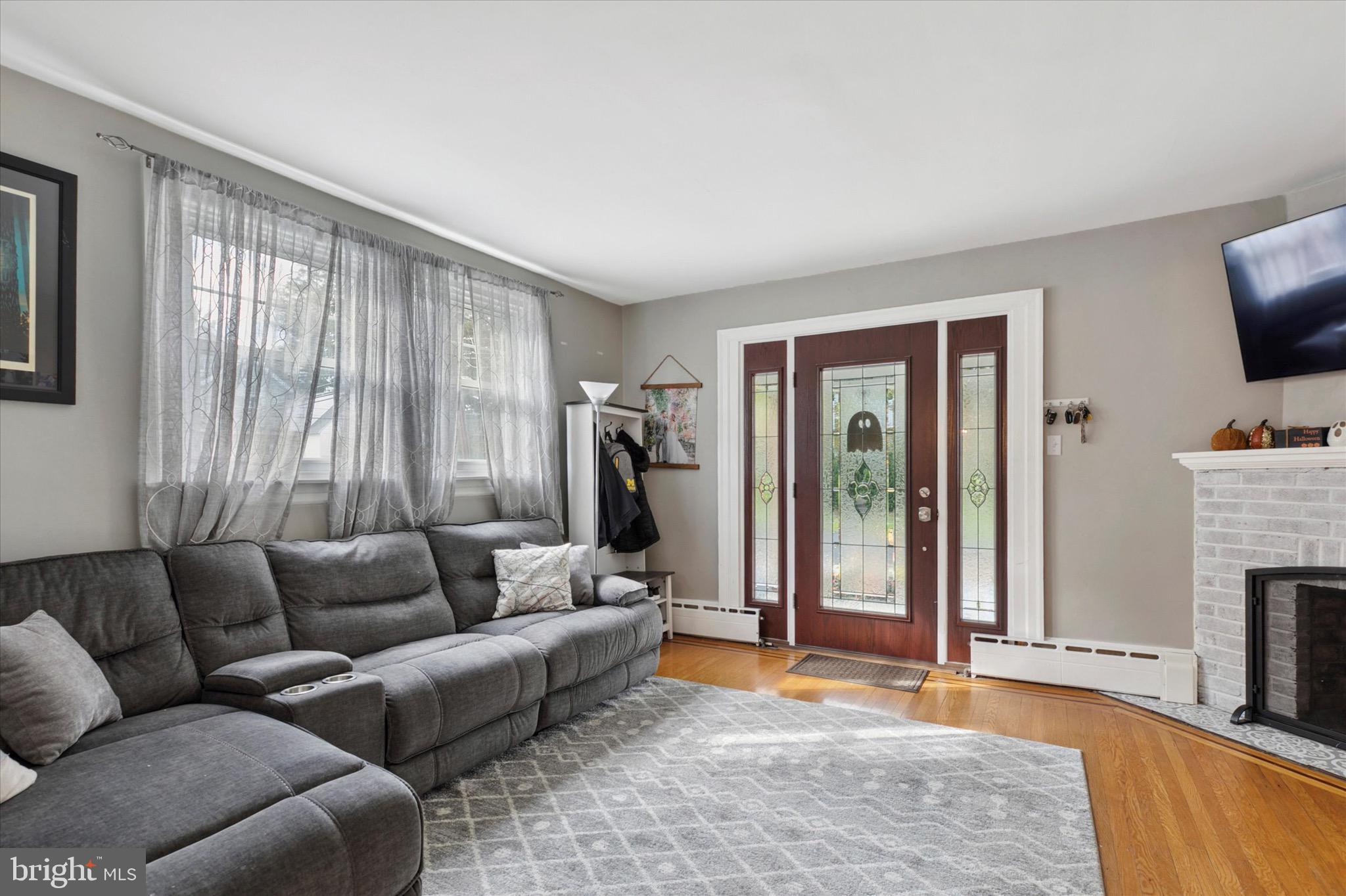 55 W Marthart Ave