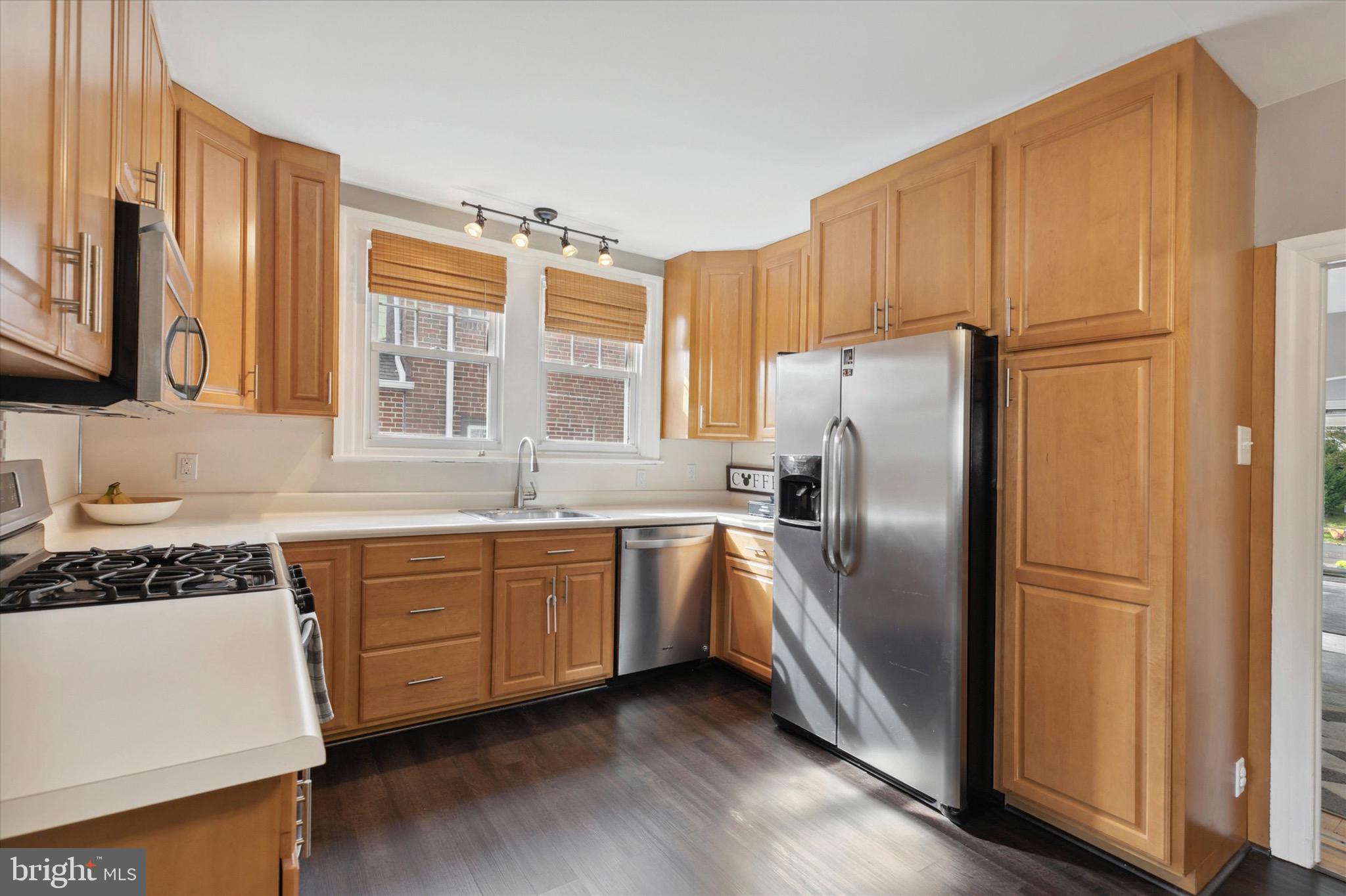 55 W Marthart Ave