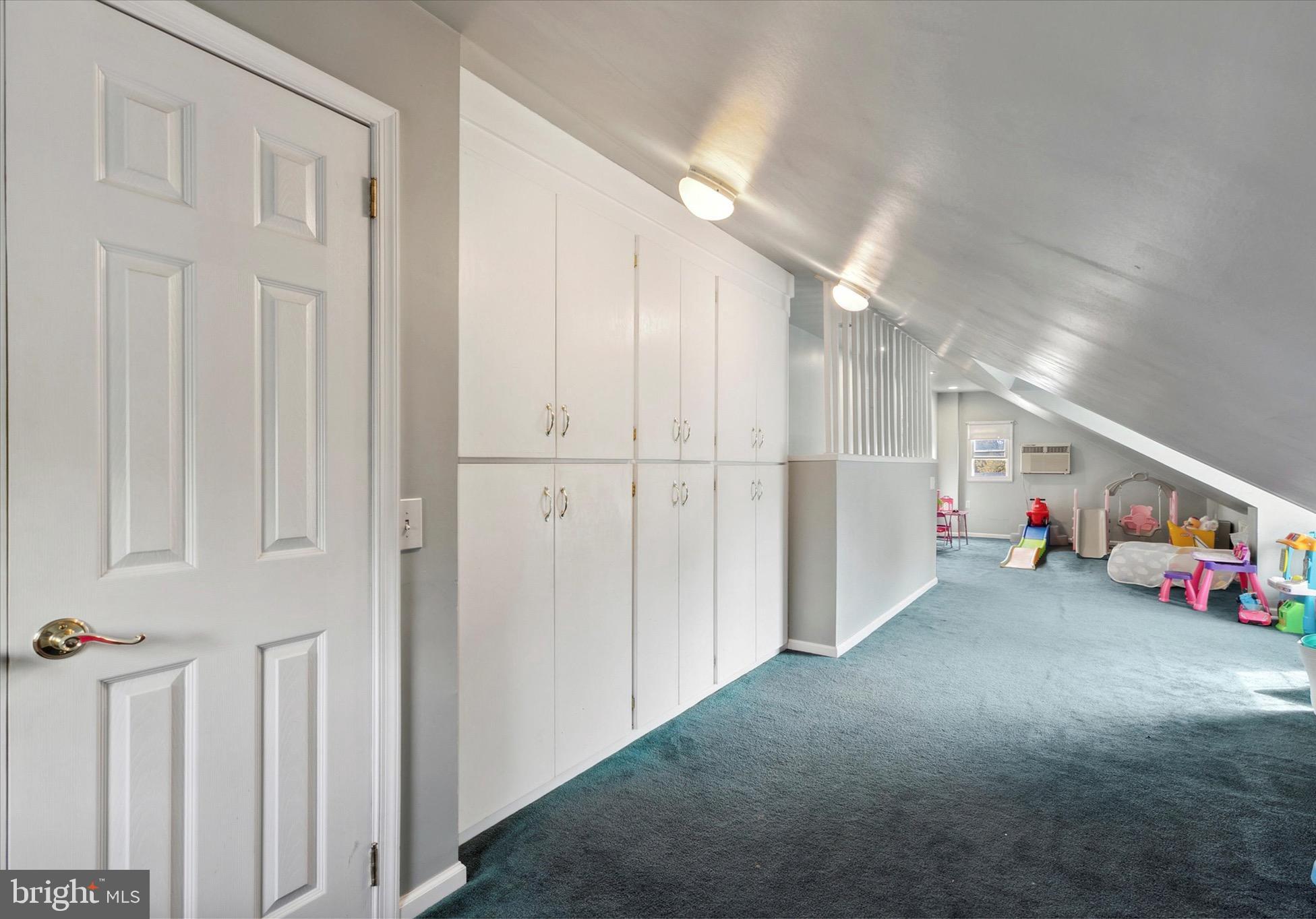 55 W Marthart Ave