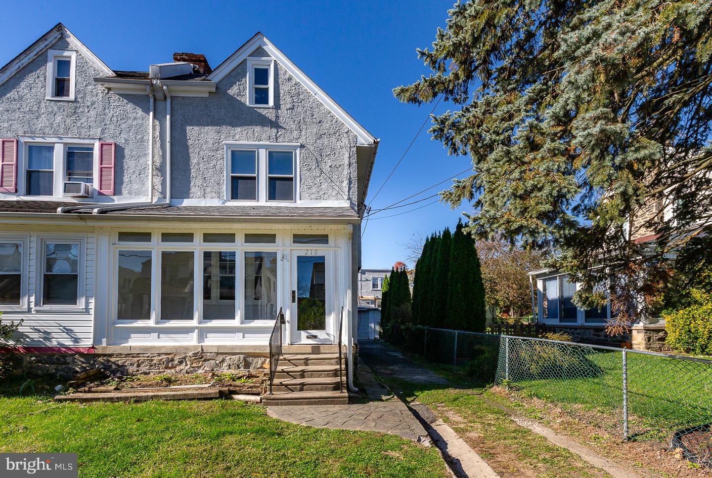 218 Jackson Ave