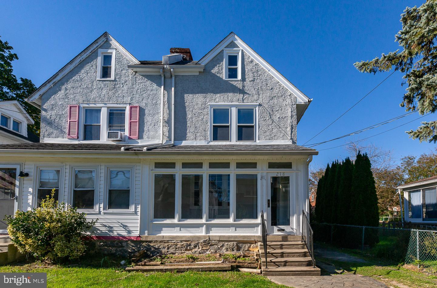 218 Jackson Ave