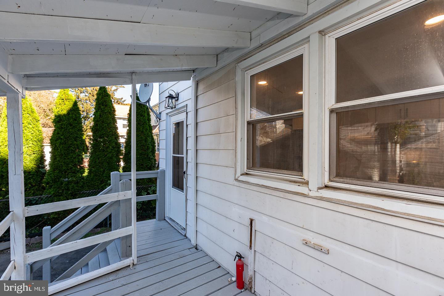 218 Jackson Ave