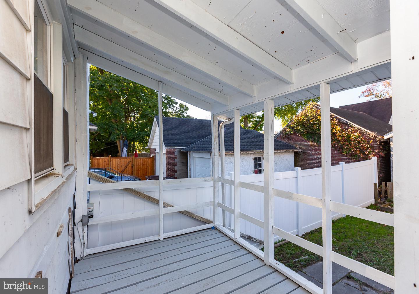 218 Jackson Ave