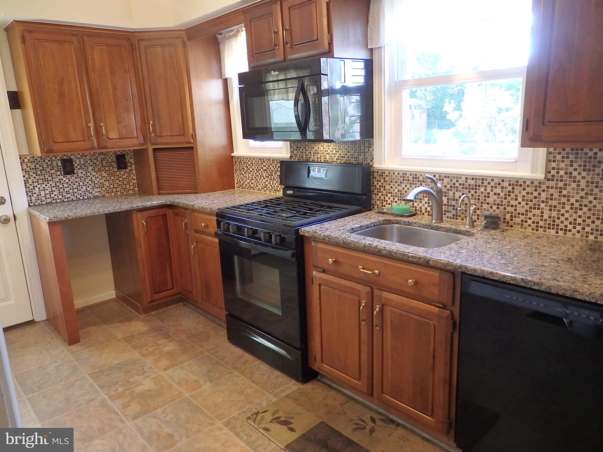 544 Lawrence Rd