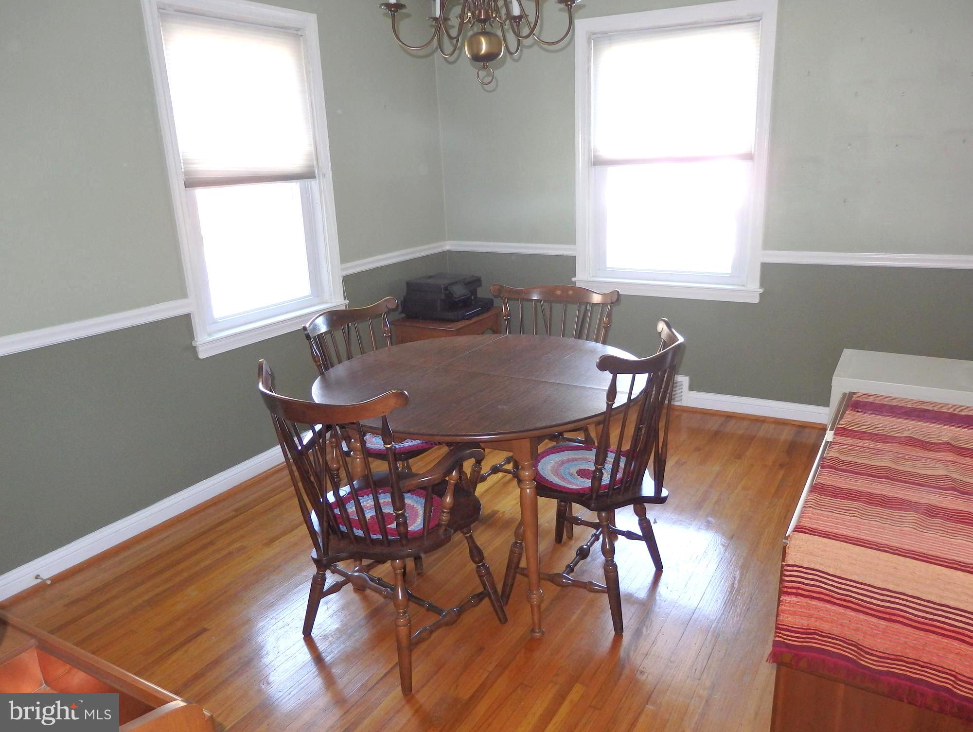 544 Lawrence Rd
