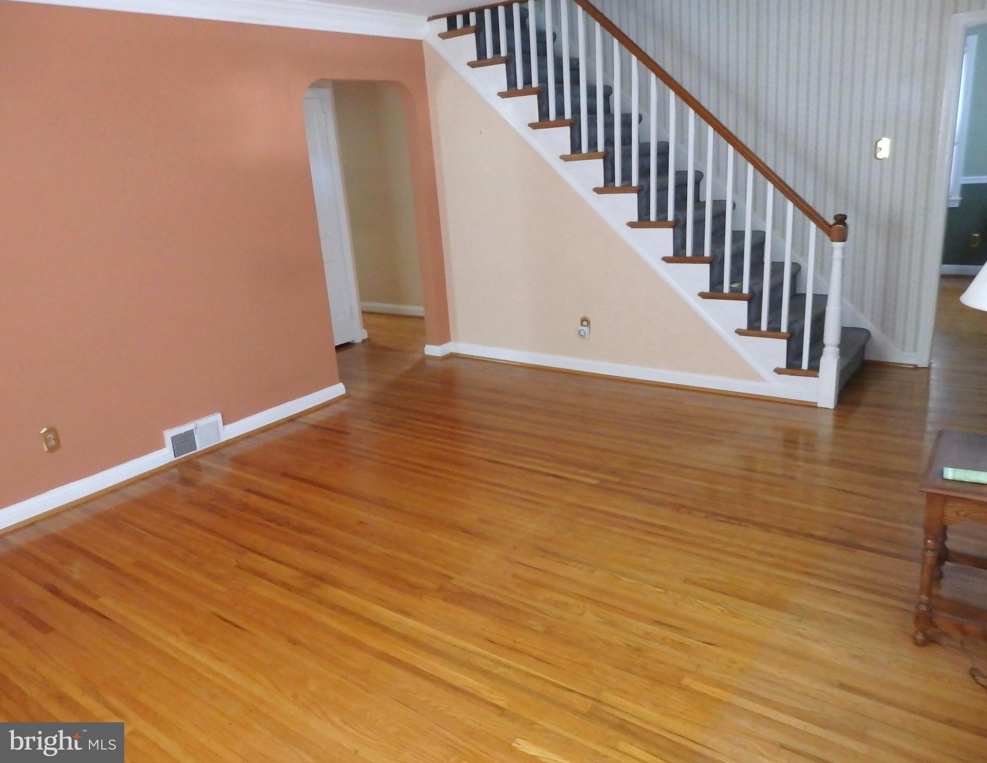 544 Lawrence Rd