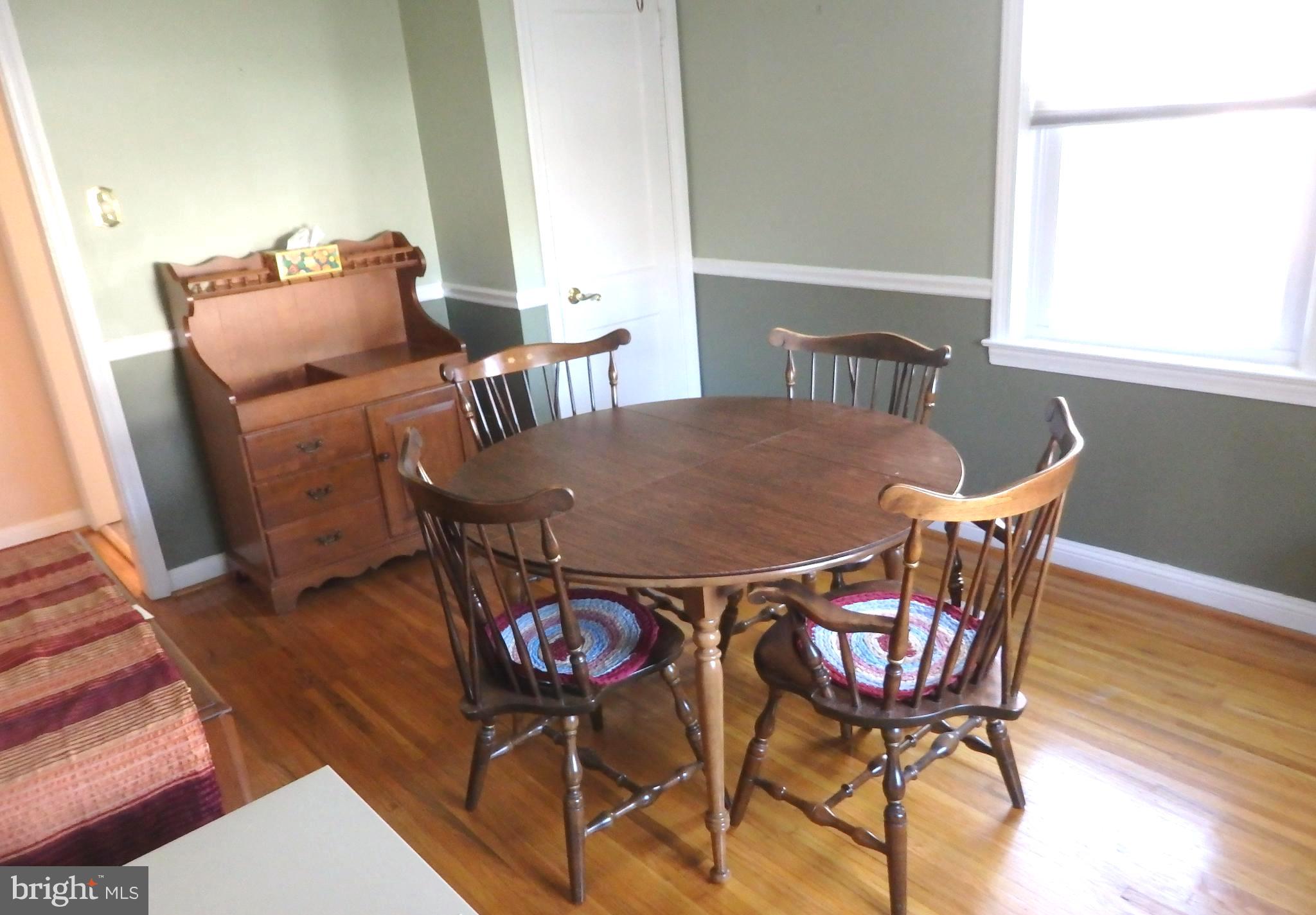 544 Lawrence Rd