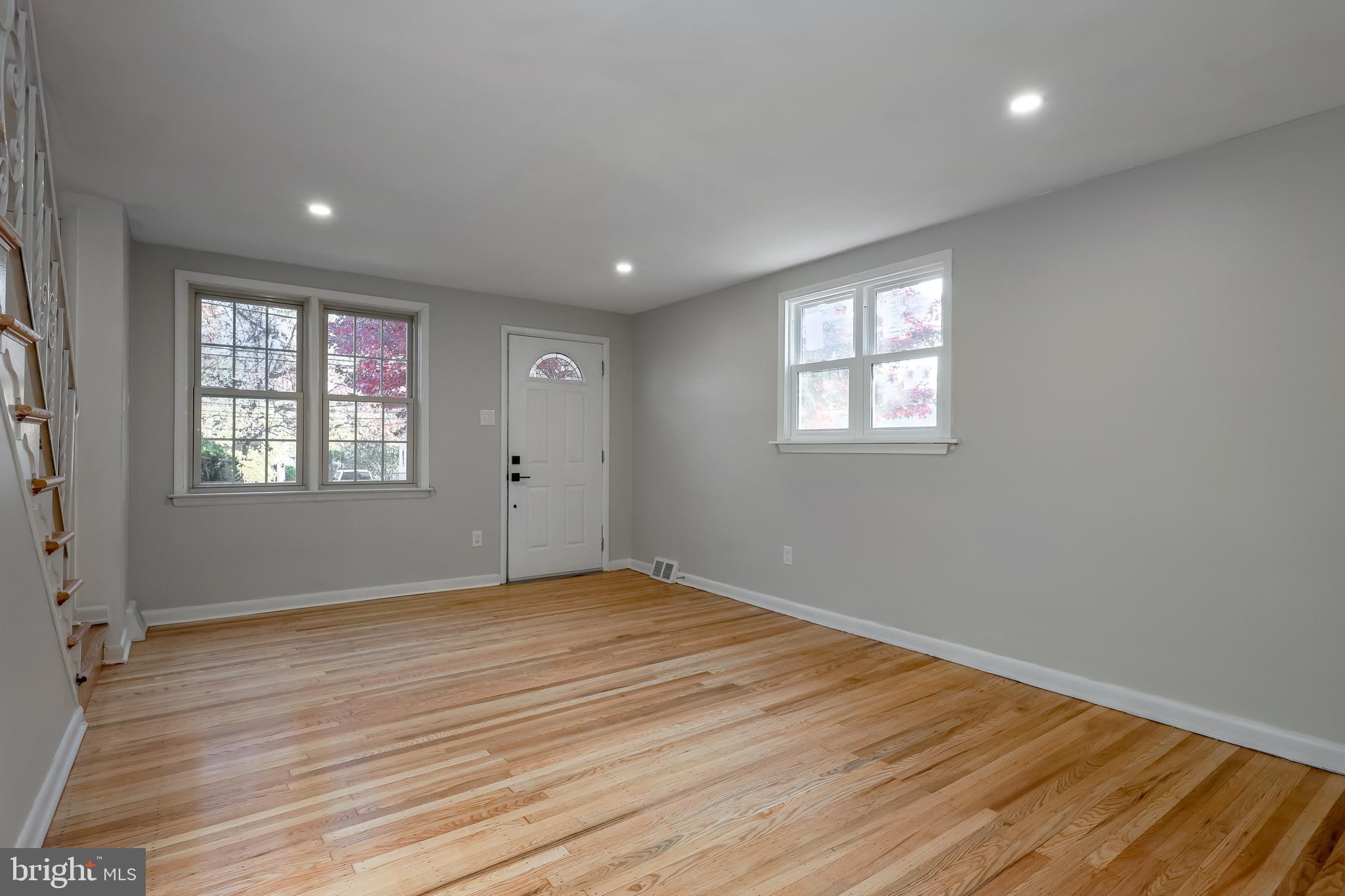 323 Prospect Ave