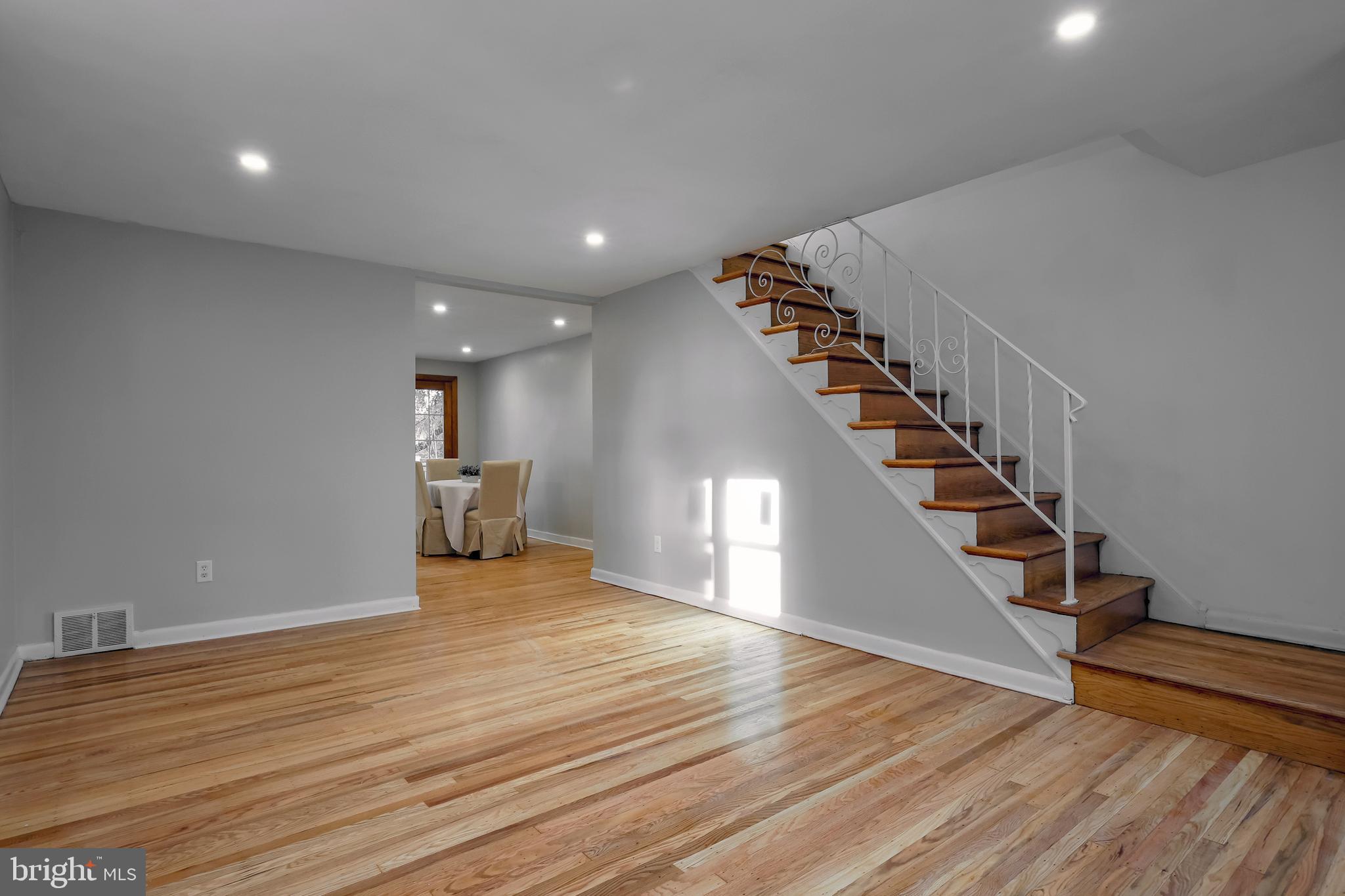 323 Prospect Ave